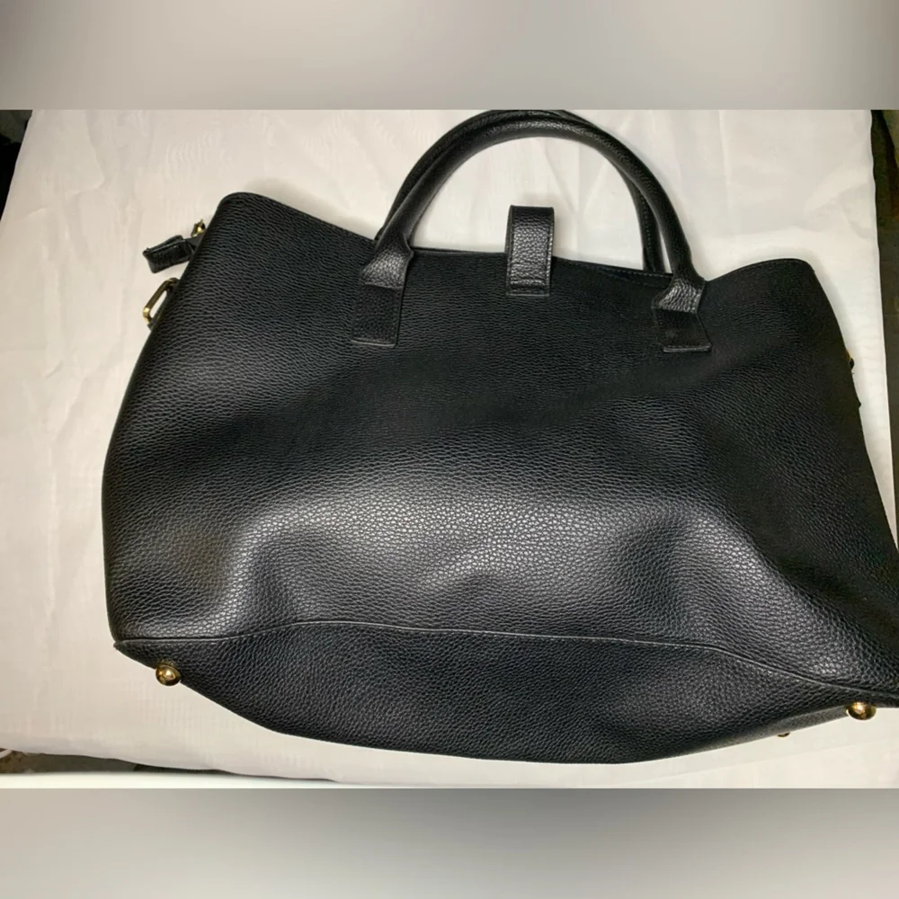 Purse - Picture 2 of 3